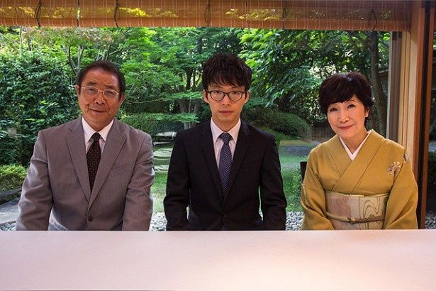 ふたりは、親同士が婚活する代理見合いで知り合う