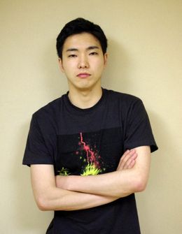 『フィギュアなあなた』に主演し、佐々木心音＆壇蜜と共演した柄本佑。取材中でも、好みの“脚”の話になると止まらなくなるほどの脚フェチぶり