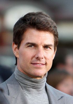 トムは世界を駆け回るプロモーション方法を誰よりも早く提案した