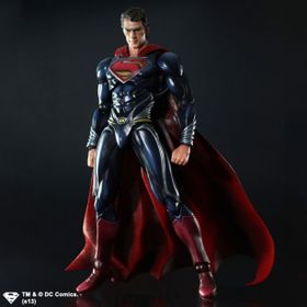 立ち姿が凛々しい「MAN OF STEEL PLAY ARTS 改-KAI-」のスーパーマン