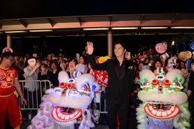 『真夏の方程式』の香港プレミアイベントで、レッドカーペットに登場した福山雅治