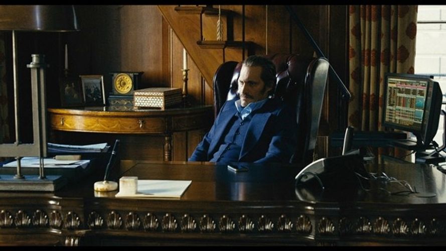 ヴィンセント・ギャロが日本映画初出演！『人類資金』で佐藤浩市らと共演