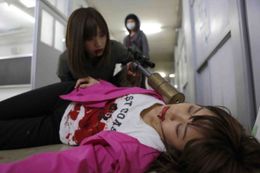 とある進学塾で凄惨な殺戮劇が繰り広げられる