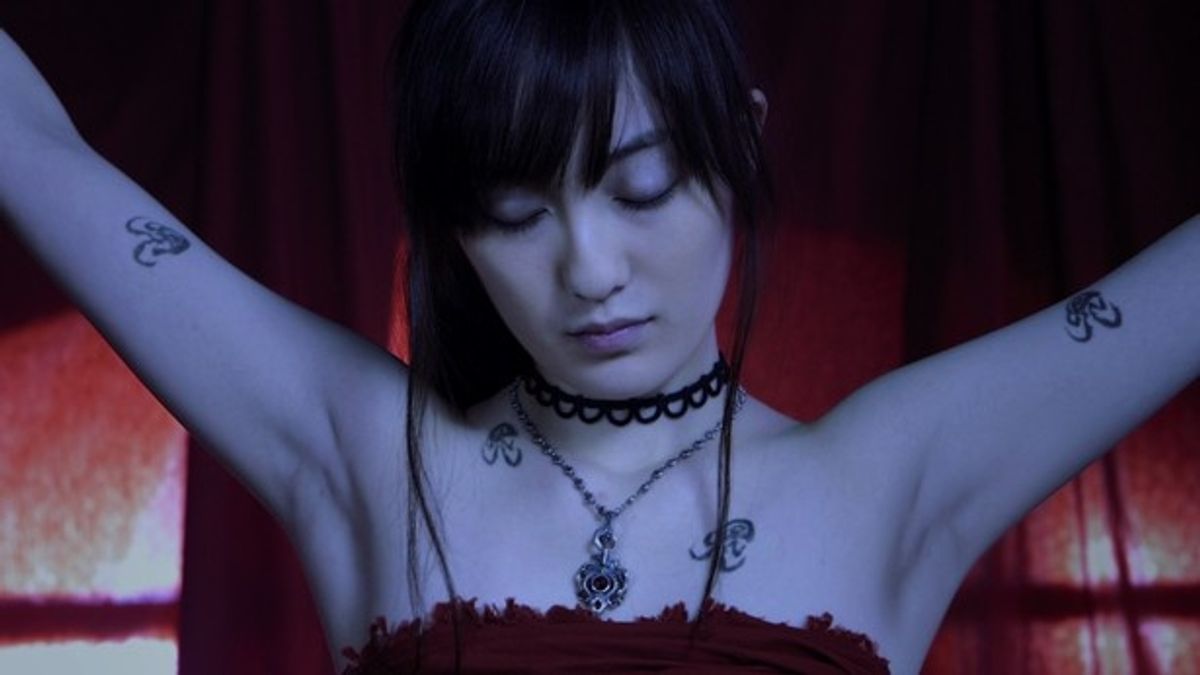ガロ  エロ サービスシーン満載!?今度の「牙狼」は美女たちのセクシーなバトルが見もの！｜最新の映画ニュースならMOVIE WALKER PRESS