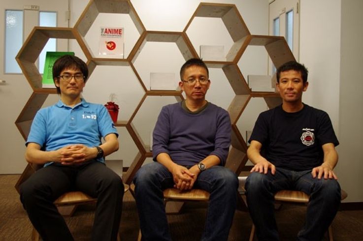 写真左よりカトキハジメ監督、安藤裕章監督、 森田修平監督