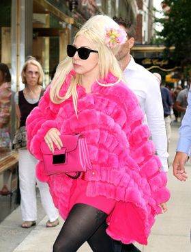 レディー・ガガの新譜の曲がネット流出!?