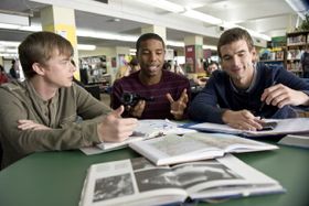 全米で初登場1位となった『クロニクル』誕生のきっかけはSNSだった！