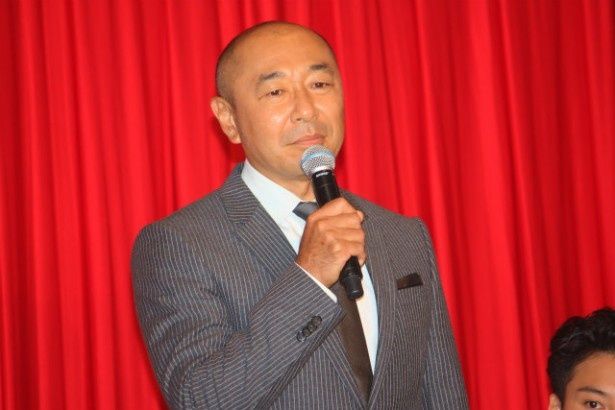 大物俳優・南部哲郎役の高橋克実