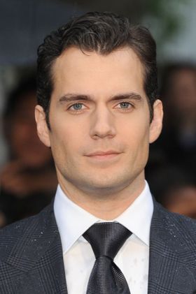 新スーパーマン役のヘンリー・カビルが、新バットマンに抜擢されたベン・アフレックを擁護