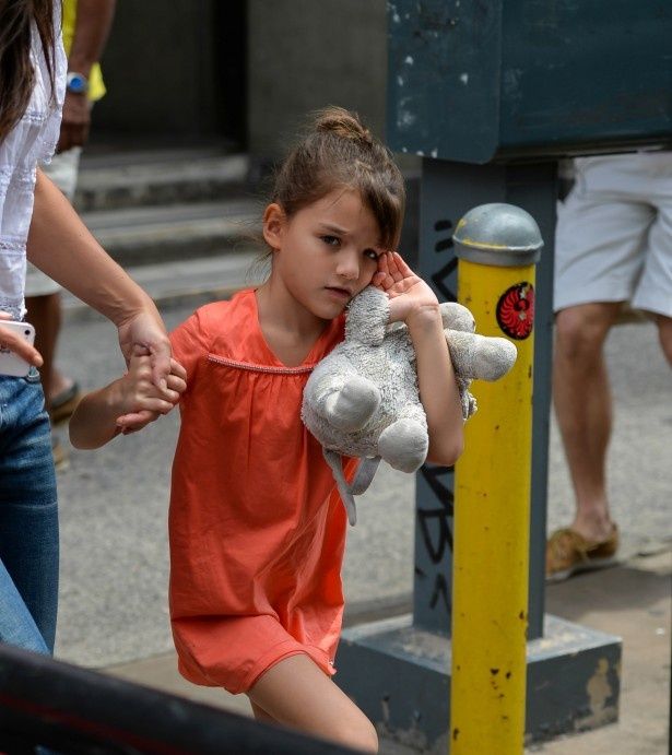 【写真を見る】今年7月にはパパラッチに罵倒されたスリ