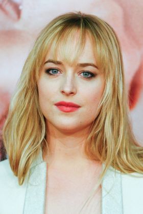 ベストセラー官能小説の映画化作でミスキャストとブーイングされてしまったダコタ・ジョンソン