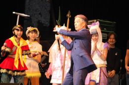 堺正章がももクロのラブコールに応え、孫悟空のニョイボウを回した