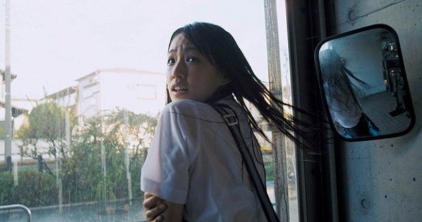 間宮夕貴が演じるのは、17歳の奈緒子