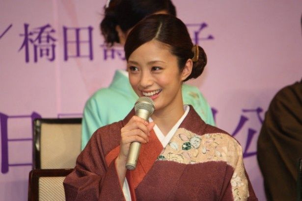 上戸彩も「倍返し」とコメント