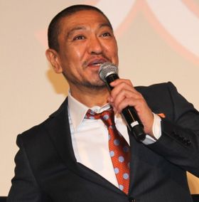 『R100』初日舞台挨拶で「満足しています！」と胸を張った松本人志監督
