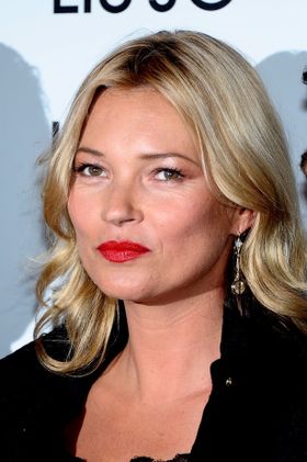 カリブの海でトップレス姿をパパラッチされたケイト・モス