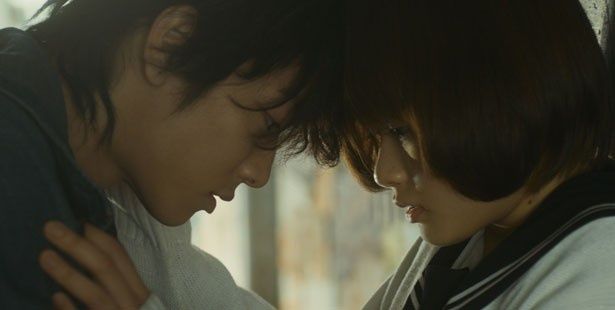 佐藤健演じるサウンドクリエイターと女子高生の恋を描く『カノジョは嘘を愛しすぎてる』。接近シーンにドキドキ！
