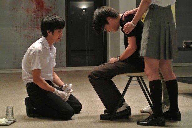 多数決で決めた事とはいえ、誰かを殺すという不条理さに参加者たちは納得がいかない