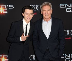 プレミアに登場したハリソン・フォード(右)とエイサ・バターフィールド