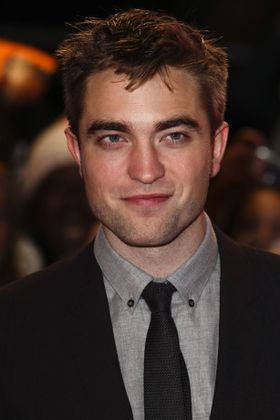 いま最も注目を集めている英国の人気俳優と競演が決まったロバート・パティンソン