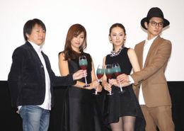 舞台あいさつに登場した面々