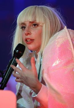 ｢マドンナが私を嫌っていることなんてどうでもいい｣と語ったガガ