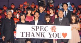 舞台あいさつに登壇した面々