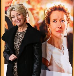 役作りのためパンチパーマ風ヘアにしたエマ・トンプソン