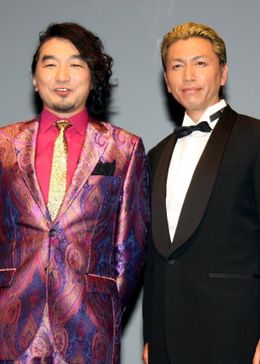 オールナイTRICKイベントに登壇した池田鉄洋と前原一輝