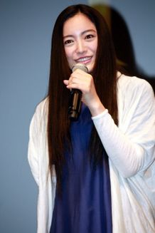 「トリック」の山田奈緒子の“貧乳”の設定について語った仲間由紀恵