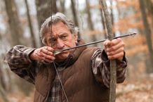 御年70歳のデ・ニーロが現役バリバリのアクションを披露！(『キリングゲーム』)