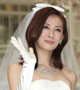北川景子の美しいウェディング姿に会場もうっとり！