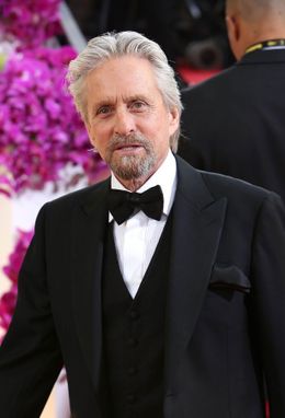 多くのスターが出席したGG賞。マイケル・ダグラスも参戦！