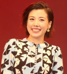 仲里依紗が出産後初めての公の場に登場！