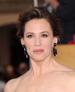 新バットマンスーツを見て絶賛するベン・アフレックの妻ジェニファー・ガーナー