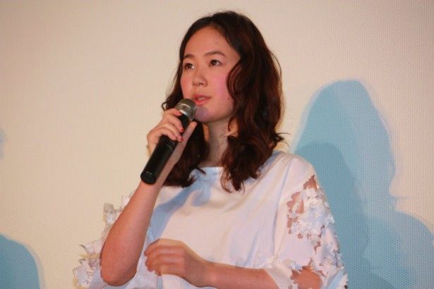 平井家の女中・布宮タキ役の黒木華