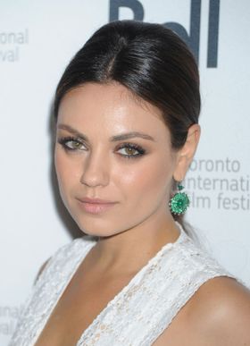 ミラ・クニスがGG賞のために使った美顔代は200万円！