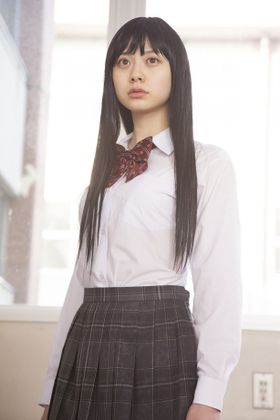 「あまちゃん」で注目を集めた山下リオのまぶしすぎる制服姿