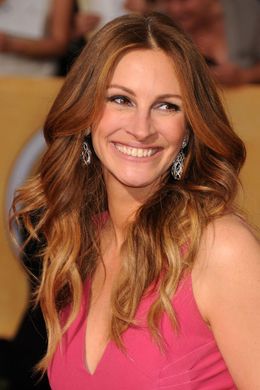 ジュリア・ロバーツの親族、ジュリアをおそれて異父妹自殺