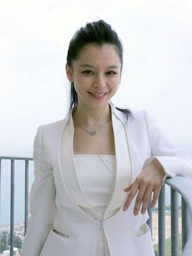 ビビアン、5年ぶりに来日