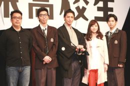 完成報告会見に登場した面々