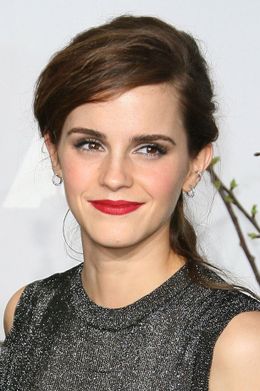 自身が子役出身であることに不安を感じているというエマ