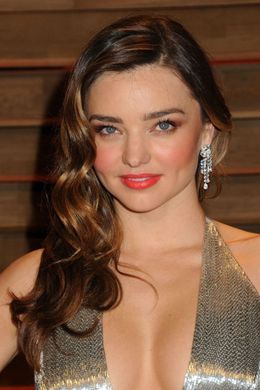 豊胸疑惑が浮上したミランダ・カー