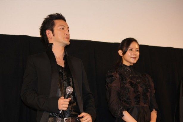 【写真を見る】出演者も涙を見せた上映後の舞台挨拶の様子をチェック