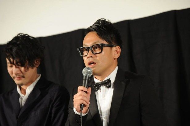 タキシードで決めた宮川大輔
