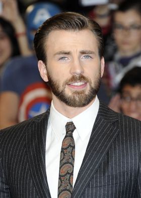 クリスは俳優を引退し、その後は監督業に専念？