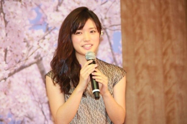 俊介の娘・咲子役の美山加恋