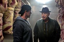 「不衛生だろ。見境なく手を出すな！」と叱られる『リベンジ・マッチ』のスタローン