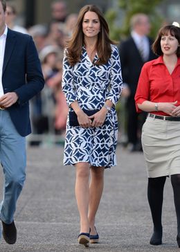 またもやキャサリン妃が着用したドレスが完売！