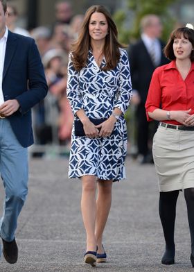 またもやキャサリン妃が着用したドレスが完売！